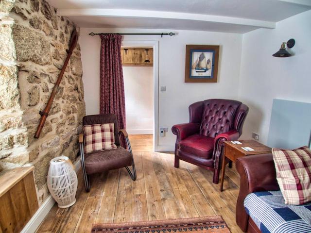 Knocker Cottage Is A 3 Bedroom Made Up Of 1 Double Bedroom And 2 Small Double Bedrooms In Small Village 10 Min To Beaches Camborne Εξωτερικό φωτογραφία