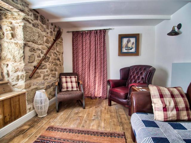 Knocker Cottage Is A 3 Bedroom Made Up Of 1 Double Bedroom And 2 Small Double Bedrooms In Small Village 10 Min To Beaches Camborne Εξωτερικό φωτογραφία