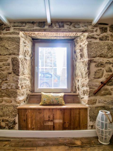 Knocker Cottage Is A 3 Bedroom Made Up Of 1 Double Bedroom And 2 Small Double Bedrooms In Small Village 10 Min To Beaches Camborne Εξωτερικό φωτογραφία