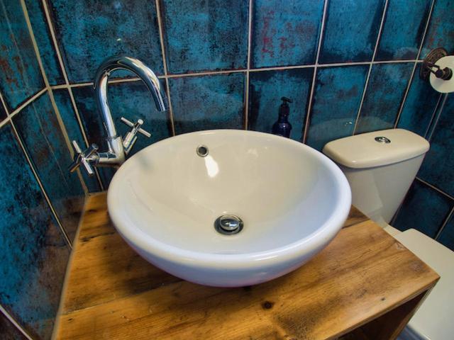 Knocker Cottage Is A 3 Bedroom Made Up Of 1 Double Bedroom And 2 Small Double Bedrooms In Small Village 10 Min To Beaches Camborne Εξωτερικό φωτογραφία