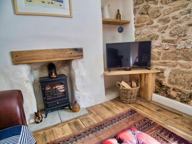 Knocker Cottage Is A 3 Bedroom Made Up Of 1 Double Bedroom And 2 Small Double Bedrooms In Small Village 10 Min To Beaches Camborne Εξωτερικό φωτογραφία