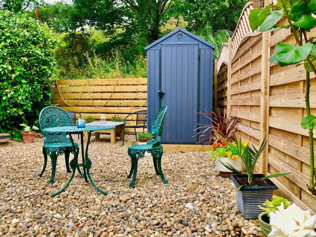 Knocker Cottage Is A 3 Bedroom Made Up Of 1 Double Bedroom And 2 Small Double Bedrooms In Small Village 10 Min To Beaches Camborne Εξωτερικό φωτογραφία